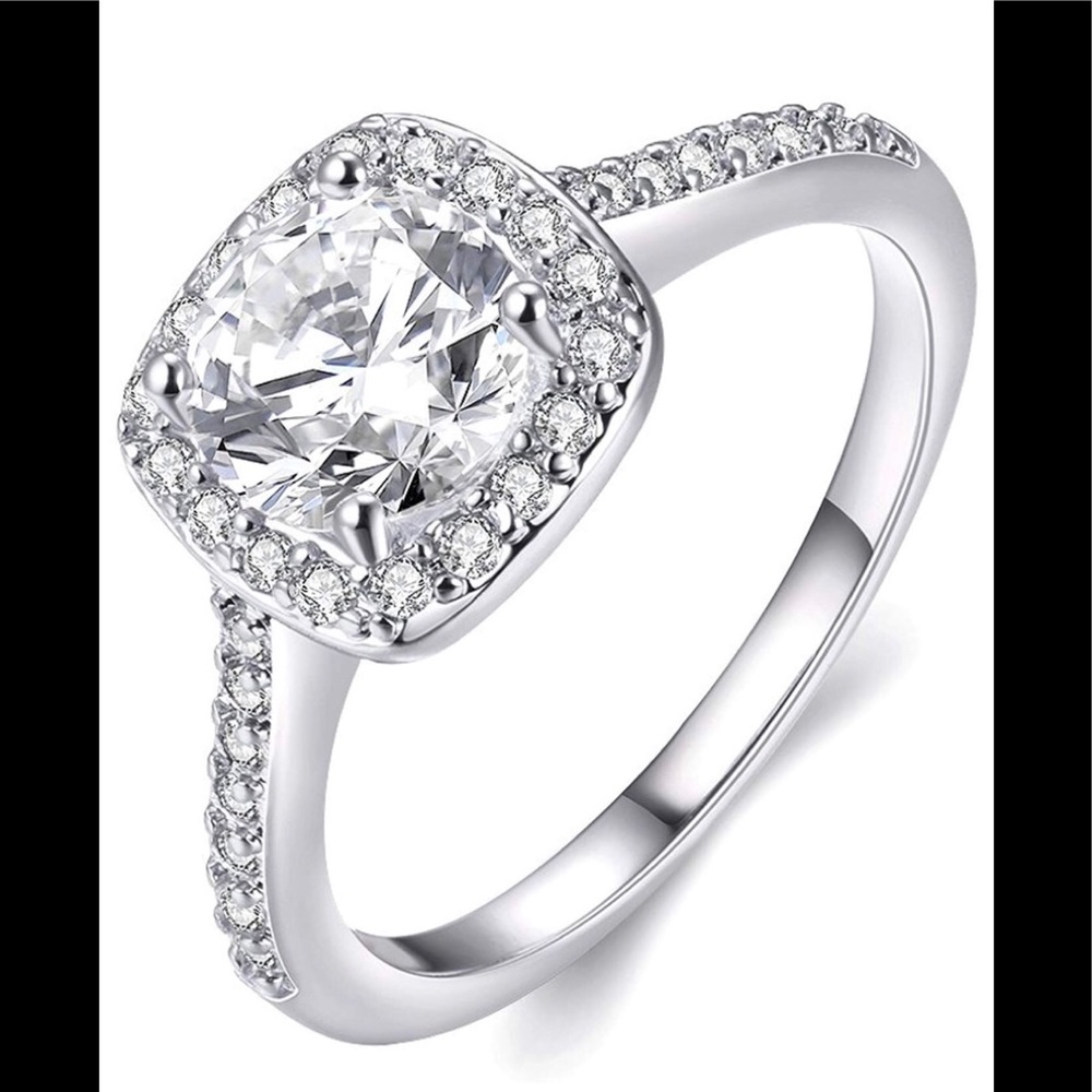Silver 💍 Plated Engagement Ring  Size 7 CZ NWT